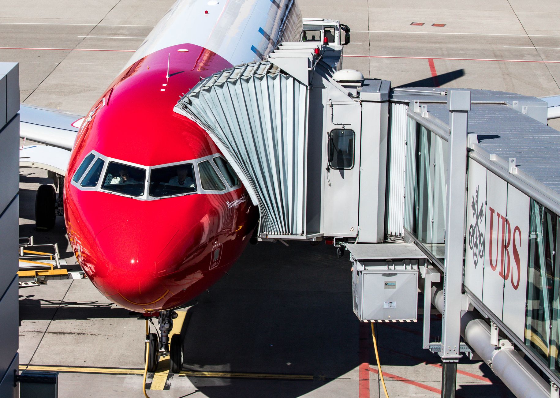 passenger boarding jet bridge with soft-sided pet kennel