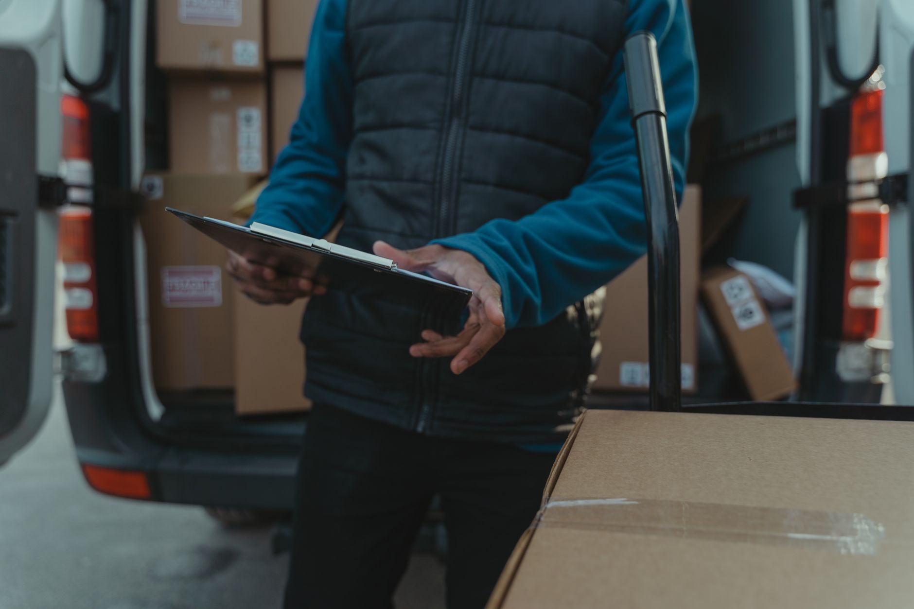 Professional Pet Transportation Service: What It Is, What It Costs, and How to Vet One (2026)